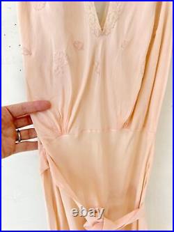 AMAZING Rare Deco collection 1920's French Pink silk slip lingerie woman's smal