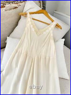 AMAZING Rare Deco collection 1920's French white silk slip lingerie woman's sma