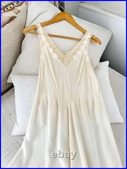 AMAZING Rare Deco collection 1920's French white silk slip lingerie woman's sma