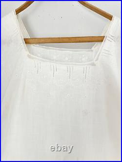 AMAZING Rare deco collection 1910's French white silk slip lingerie woman's vin