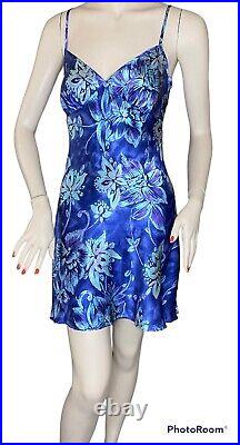 Amazing! NWT Vintage Victoria's Secret Y2K Silk Slip Dress Nightgown XS 2000