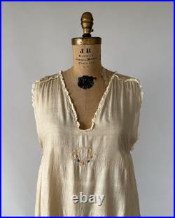 Antique 1920s Beige Silk Slip Dress Lingerie Chemise Night Gown Embroidered S M