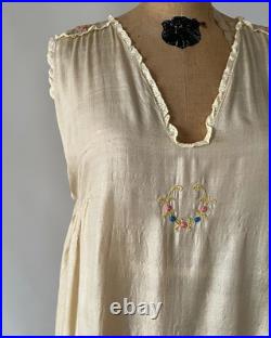 Antique 1920s Beige Silk Slip Dress Lingerie Chemise Night Gown Embroidered S M