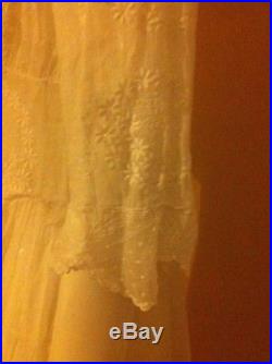 Beautiful delicate 1920s cotton and lace slip/ dress
