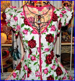 Betsey Johnson Dress Vintage Y2K Seersucker Rose Floral Fit & Flare Size Small 4