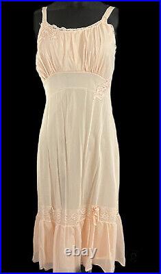 Fabulous Peach Nylon Dress Slip w Appliqués & Flouncy Chiffon Hem 36