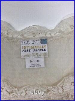 Free People Lace Body Con Slip dress in Cream Size Medium RARE