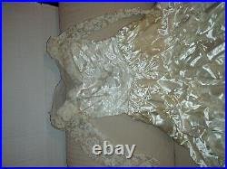 Keepsake Pak Vintage Wedding Dress, Butterfly Lace with Train and Slip