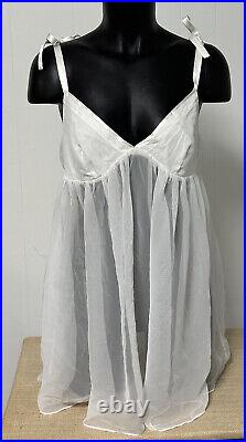 M VINTAGE VICTORIA'S SECRET Long WHITE GORGEOUS BRIDAL LACE SLIP SUIT DRESS WED