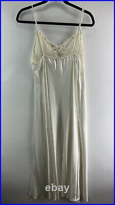 New NOS Vintage Lane Bryant Intimates White Bridal Peignoir Nightgown Sheer Robe