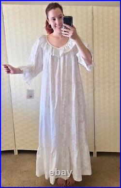 RARE New Hilo Hattie White Long Sleeve Hawaiian Original Hawaii Dress XL Vintage