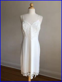 STUNNING VTG VANITY FAIR White Nylon & Lace Full-slip Dress Lingerie SZ 36