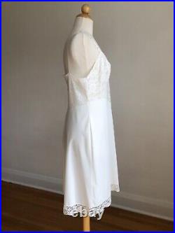 STUNNING VTG VANITY FAIR White Nylon & Lace Full-slip Dress Lingerie SZ 36