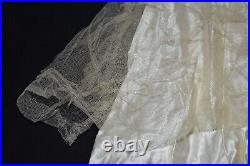 VINTAGE 1952 Elegant Handcrafted Ivory WEDDING DRESS & full slip size Small