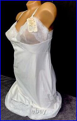 VINTAGE SLIP Chemise LINGERIE SILKY WHITE nylon chiffon VANITY FAIR sz 38 9#B1