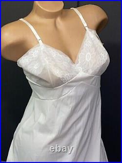 VINTAGE SLIP Chemise LINGERIE SILKY WHITE nylon chiffon VANITY FAIR sz 38 9#B1