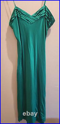 VTG 1990s Gold Label Victoria's Secret Med 100% Silk Slip Dress Emerald Green