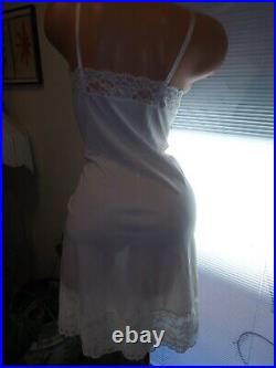 VTG Dress Slip Wedding White Silky Nylon Wide Lace Bodice Pin Up SCARCE Slip