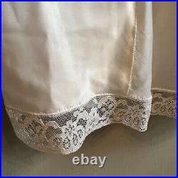 VTG NOS Barbizon Nylon Satin Sylfaire White Full Slip Lace Prim Belle Sz 42 NEW