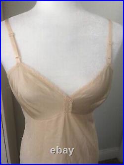 VTG Unworn VANITY FAIR USA 34 S/M Beige Nylon FULL SLIP DRESS Retro SILKY Nude a