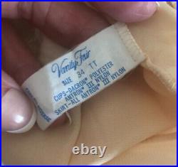 VTG Unworn VANITY FAIR USA 34 S/M Beige Nylon FULL SLIP DRESS Retro SILKY Nude a