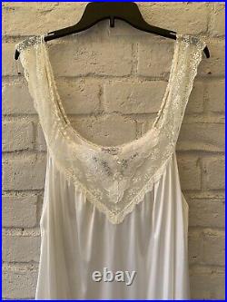 VTG Vanity Fair Nylon Nightgown Peignoir Set Slip XXL Lace Ivory Lingerie Robe