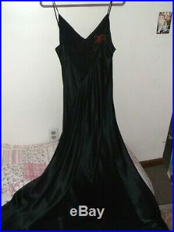 VTG Victoria Secret LARGE Black Red Embroidered Roses Long SILK Slip Gown Dress