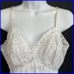 Vanity Fair Size 34 Accordion Pleated Lace Slip Dress Nylon White Vtg Grannycore