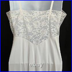 Vanity Fair Size 34 Accordion Pleated Lace Slip Dress Nylon White Vtg Grannycore