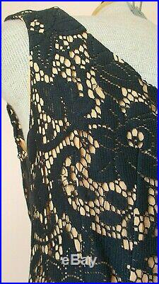 Vavavoom! Black lace. Peach slip. Hourglass Wow! C. 1950