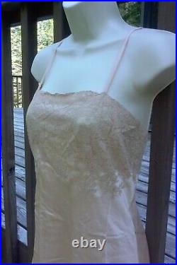 Vintage 1920s-30s Peach Silk Lace Bias Negligee Lingerie Nightgown Slip Dress
