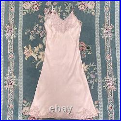 Vintage 1930s 1940s Peach Rayon Lace Bias Cut Chemise Full Slip Dress Size S/M