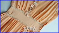 Vintage 1930s Peach Lace Bow Princess Maxi Gown Scalloped Lingerie Slip Dress XS