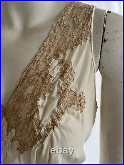 Vintage 1930s Yolande Art Deco Silk Lace Bias Cut Slip Dress Looks Unworn