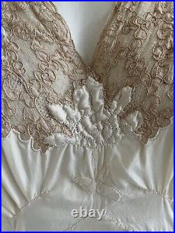 Vintage 1930s Yolande Art Deco Silk Lace Bias Cut Slip Dress Looks Unworn