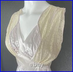 Vintage 1940s Beautiful Lavender Silver Satin Gown w Lacey Bust NOS 36