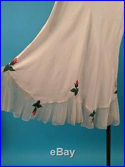 Vintage 1940s Hattie Carnegie Silk Slip W Rose Bud Detail For Dress