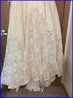 Vintage 1950's Wedding Dress, Veil, Hoop Petticoat/Slip Sz8