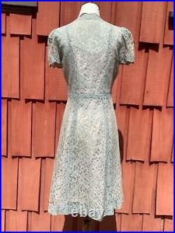 Vintage 40s baby blue lace dress w slip W27