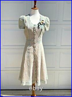 Vintage 40s baby blue lace dress w slip W27