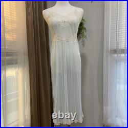 Vintage 50s Blue Pinup Sheer Nylon Crystal Pleated Lacy Full Slip Dress Size 34