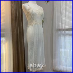 Vintage 50s Blue Pinup Sheer Nylon Crystal Pleated Lacy Full Slip Dress Size 34