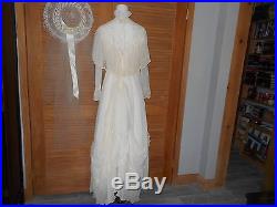 Vintage 70s Ivory Lace Victorian Wedding Dress with Slip and Hat Size 9/10 #2038