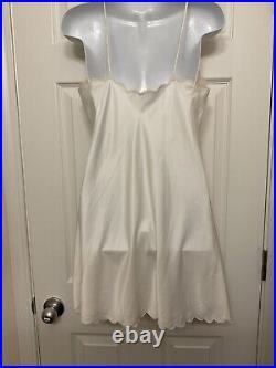 Vintage Bali Slip Dress Ivory Lace Lingerie Silk & Nylon Scalloped Women's Sz 34