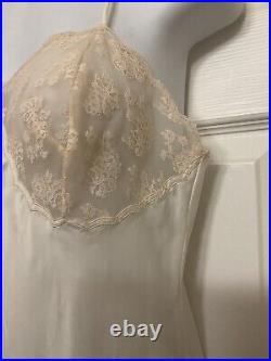 Vintage Bali Slip Dress Ivory Lace Lingerie Silk & Nylon Scalloped Women's Sz 34