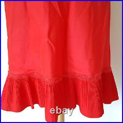 Vintage Barbizon Traffeda Taffeta Full Slip Size 16 S/M Red Pleated Hem Chemise