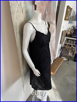 Vintage Contessa Black Nylon Scalloped Edge Slip Dress Night Gown 40 / Medium