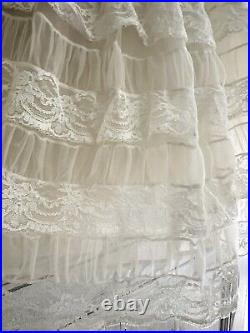 Vintage French acetate FULL undergarment PETTICOAT LACE c1950