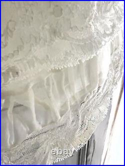 Vintage French acetate FULL undergarment PETTICOAT LACE c1950