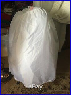 Vintage Style Designer Wedding Bundle (Size 14 Dress, Slip, Veil, And Tiara)